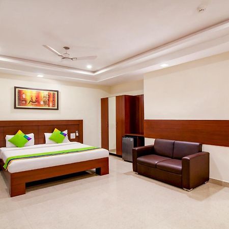 Treebo Trend Hotel Jp Plaza Nampally Hajdarábád Exteriér fotografie