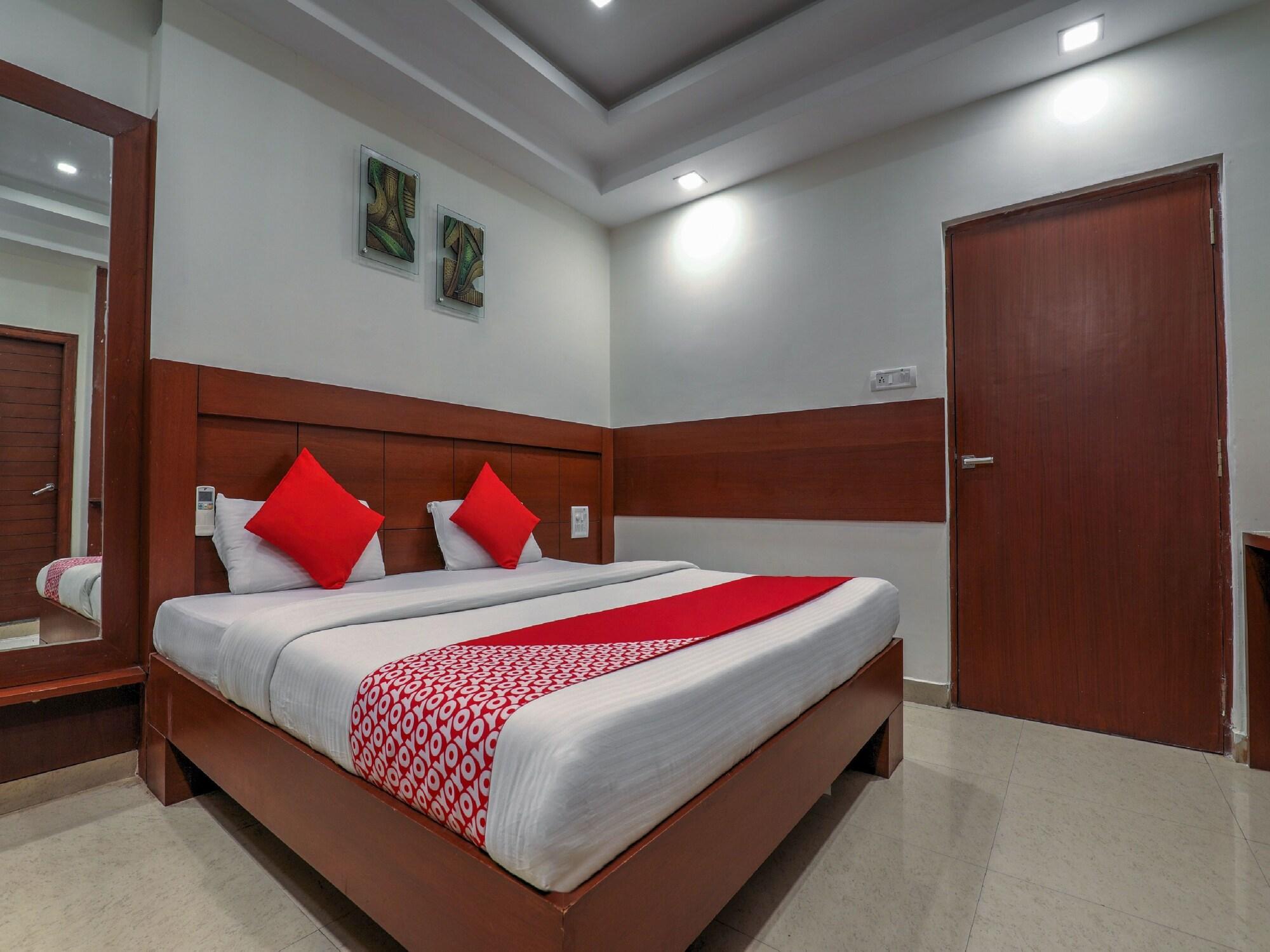 Treebo Trend Hotel Jp Plaza Nampally Hajdarábád Exteriér fotografie