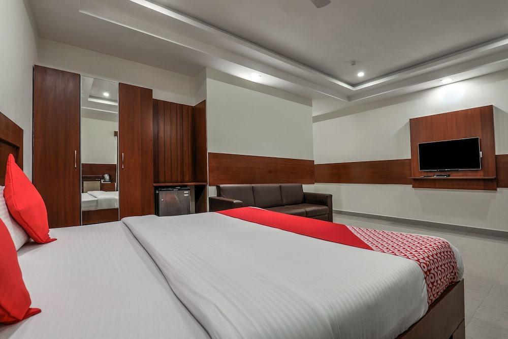 Treebo Trend Hotel Jp Plaza Nampally Hajdarábád Exteriér fotografie
