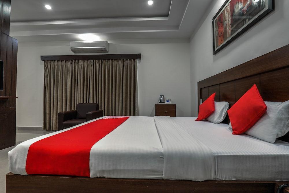 Treebo Trend Hotel Jp Plaza Nampally Hajdarábád Exteriér fotografie
