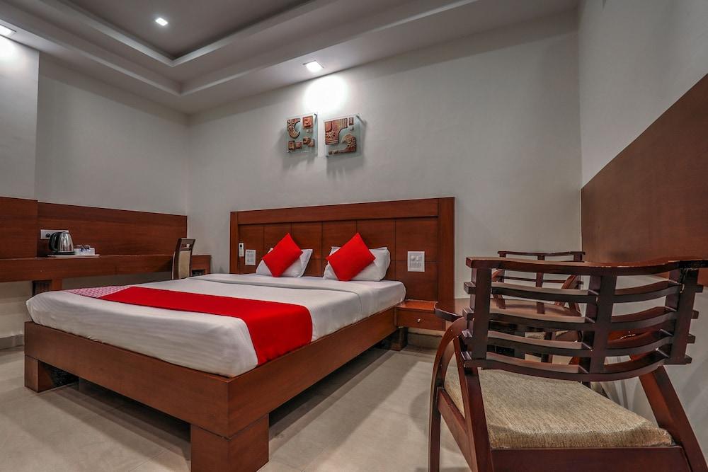 Treebo Trend Hotel Jp Plaza Nampally Hajdarábád Exteriér fotografie