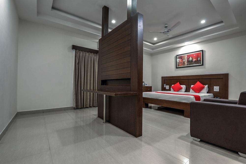 Treebo Trend Hotel Jp Plaza Nampally Hajdarábád Exteriér fotografie