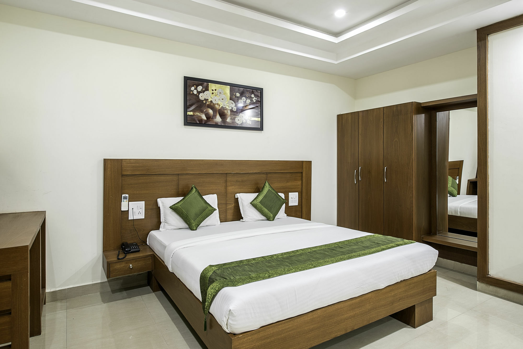 Treebo Trend Hotel Jp Plaza Nampally Hajdarábád Exteriér fotografie