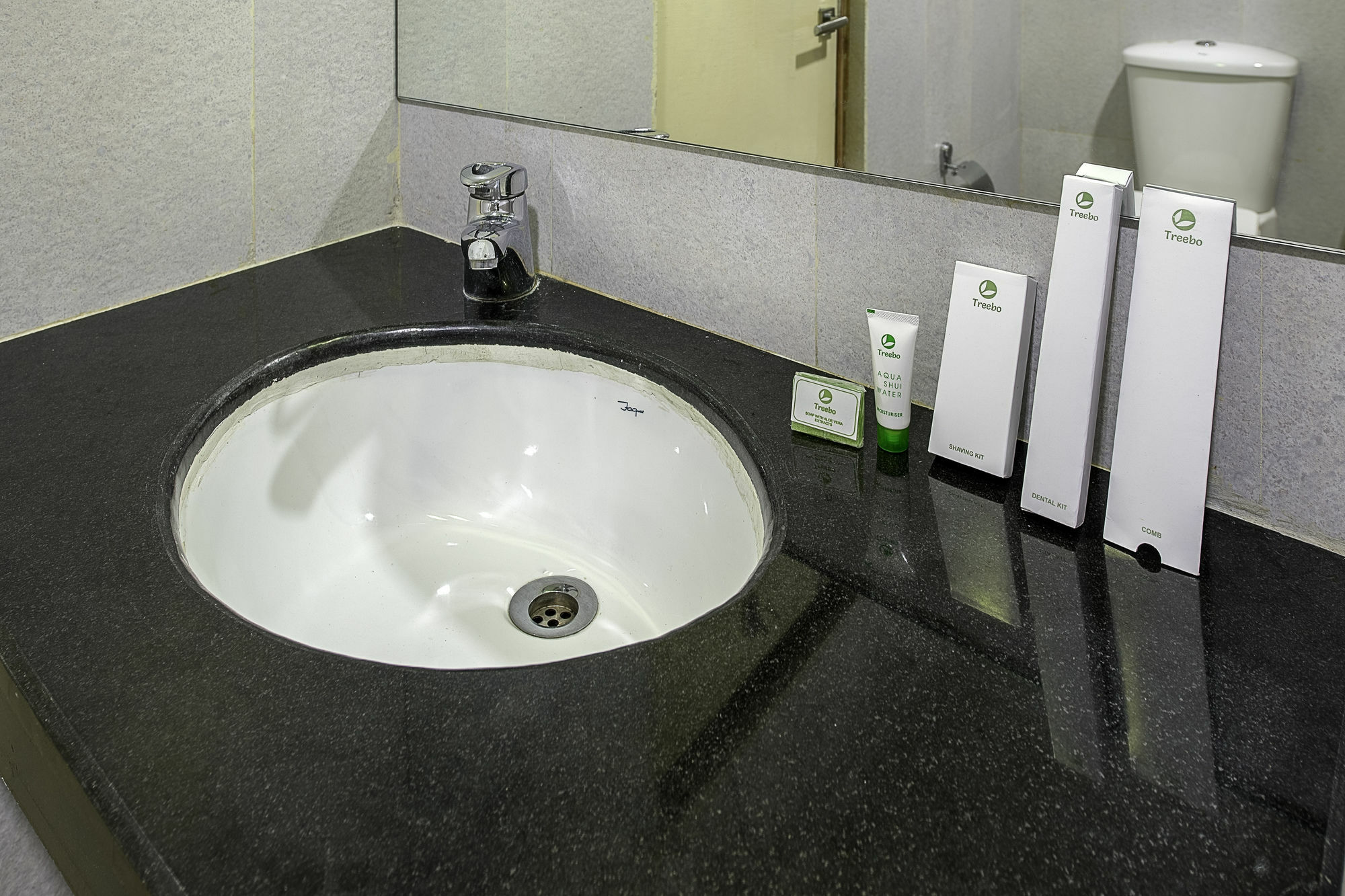 Treebo Trend Hotel Jp Plaza Nampally Hajdarábád Exteriér fotografie