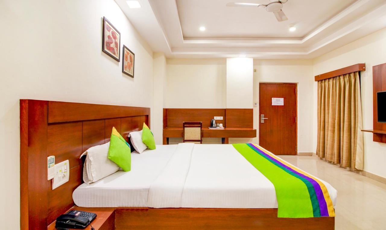Treebo Trend Hotel Jp Plaza Nampally Hajdarábád Exteriér fotografie