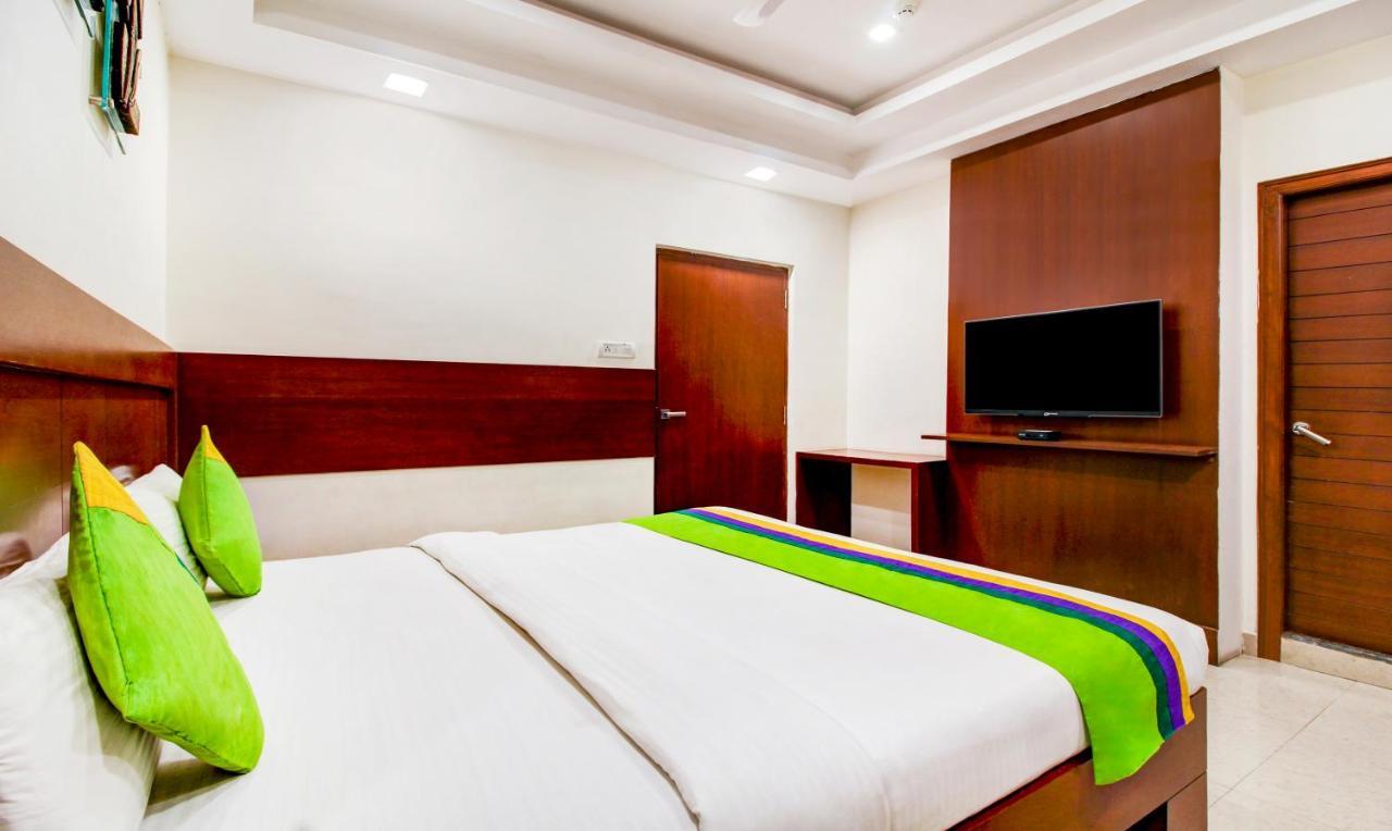 Treebo Trend Hotel Jp Plaza Nampally Hajdarábád Exteriér fotografie