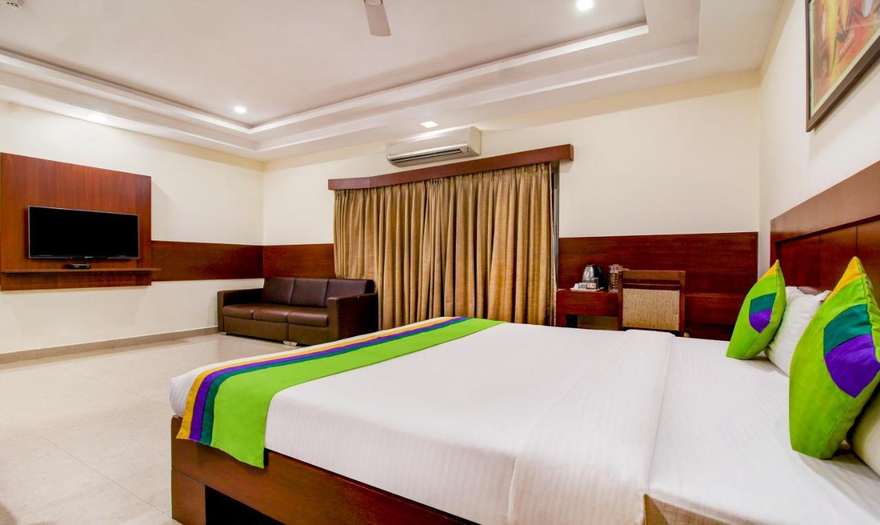 Treebo Trend Hotel Jp Plaza Nampally Hajdarábád Exteriér fotografie