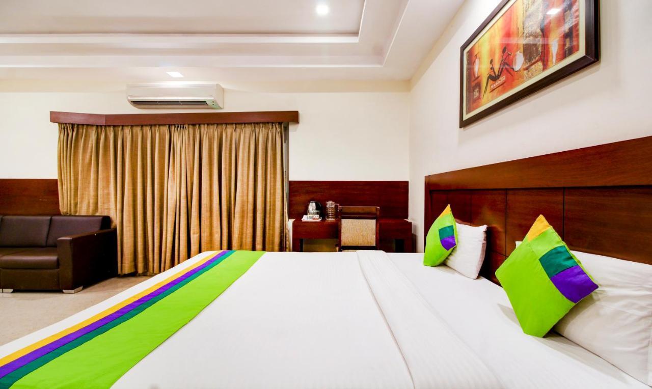 Treebo Trend Hotel Jp Plaza Nampally Hajdarábád Exteriér fotografie