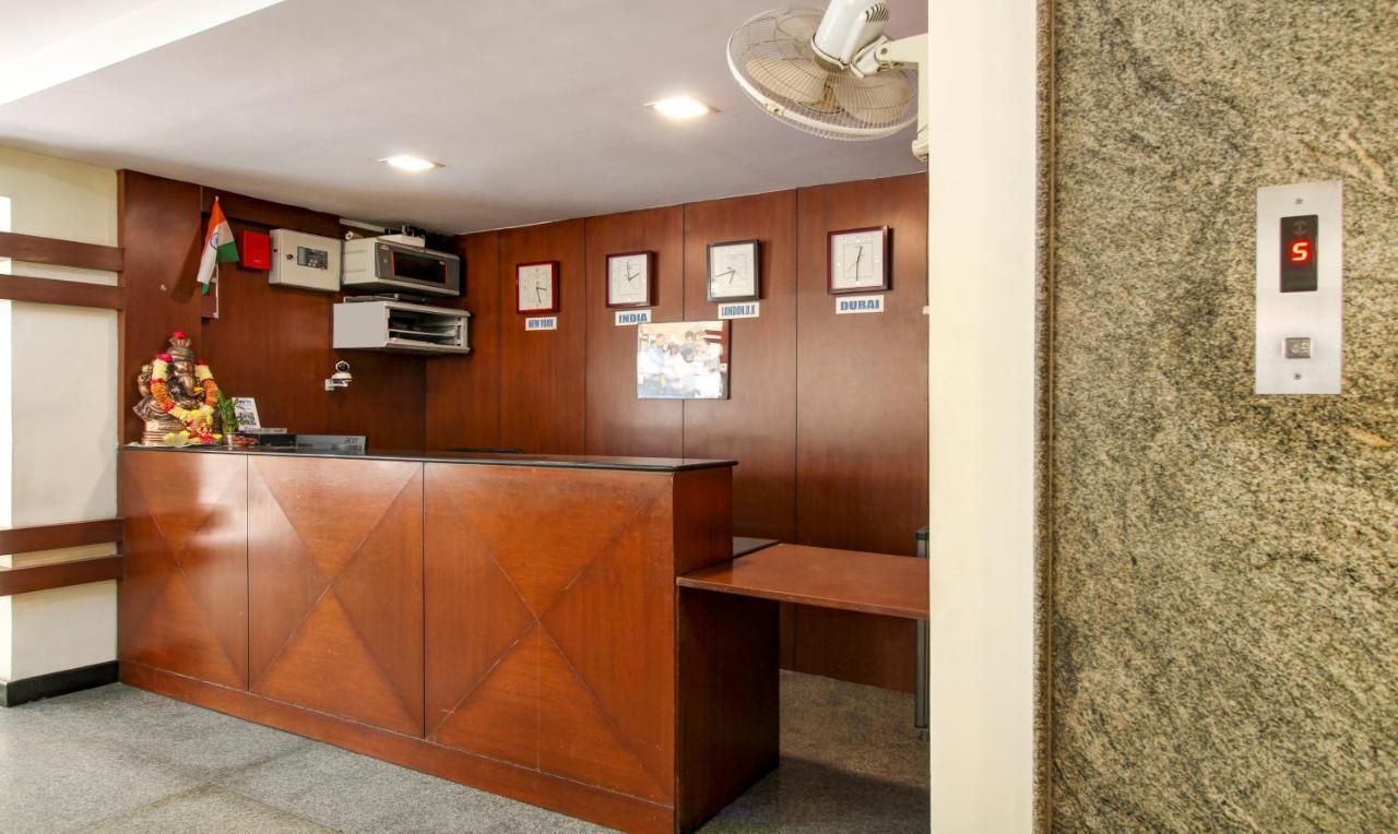 Treebo Trend Hotel Jp Plaza Nampally Hajdarábád Exteriér fotografie