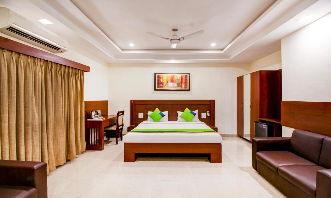 Treebo Trend Hotel Jp Plaza Nampally Hajdarábád Exteriér fotografie